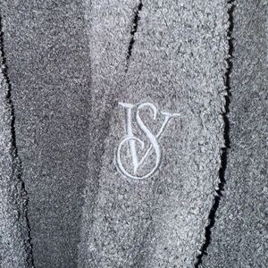 Victoria Secret Cozy White  Hooded Fleece Robe